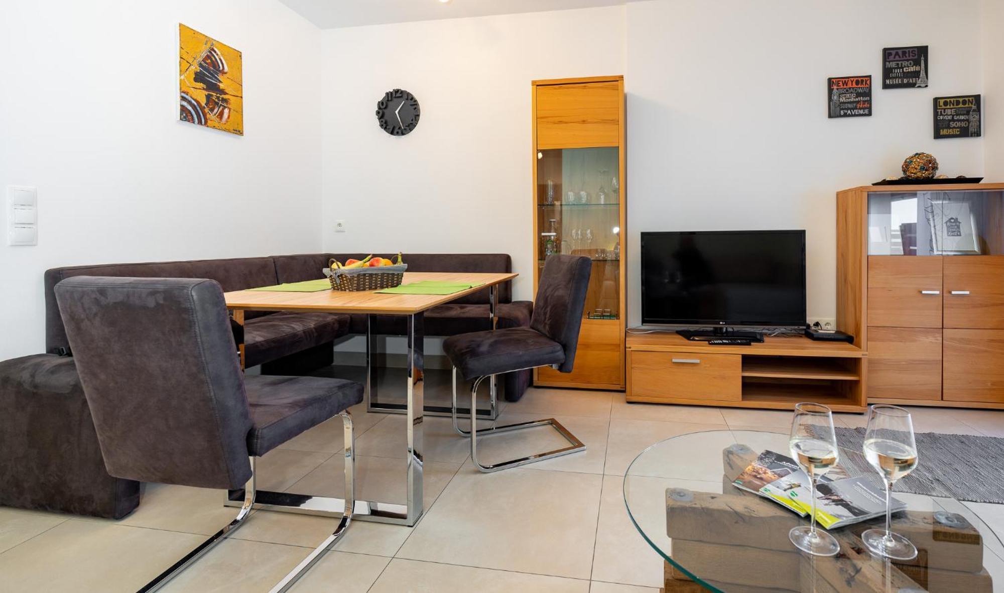 Appartement Klosterhuegel Haus im Ennstal Luaran gambar