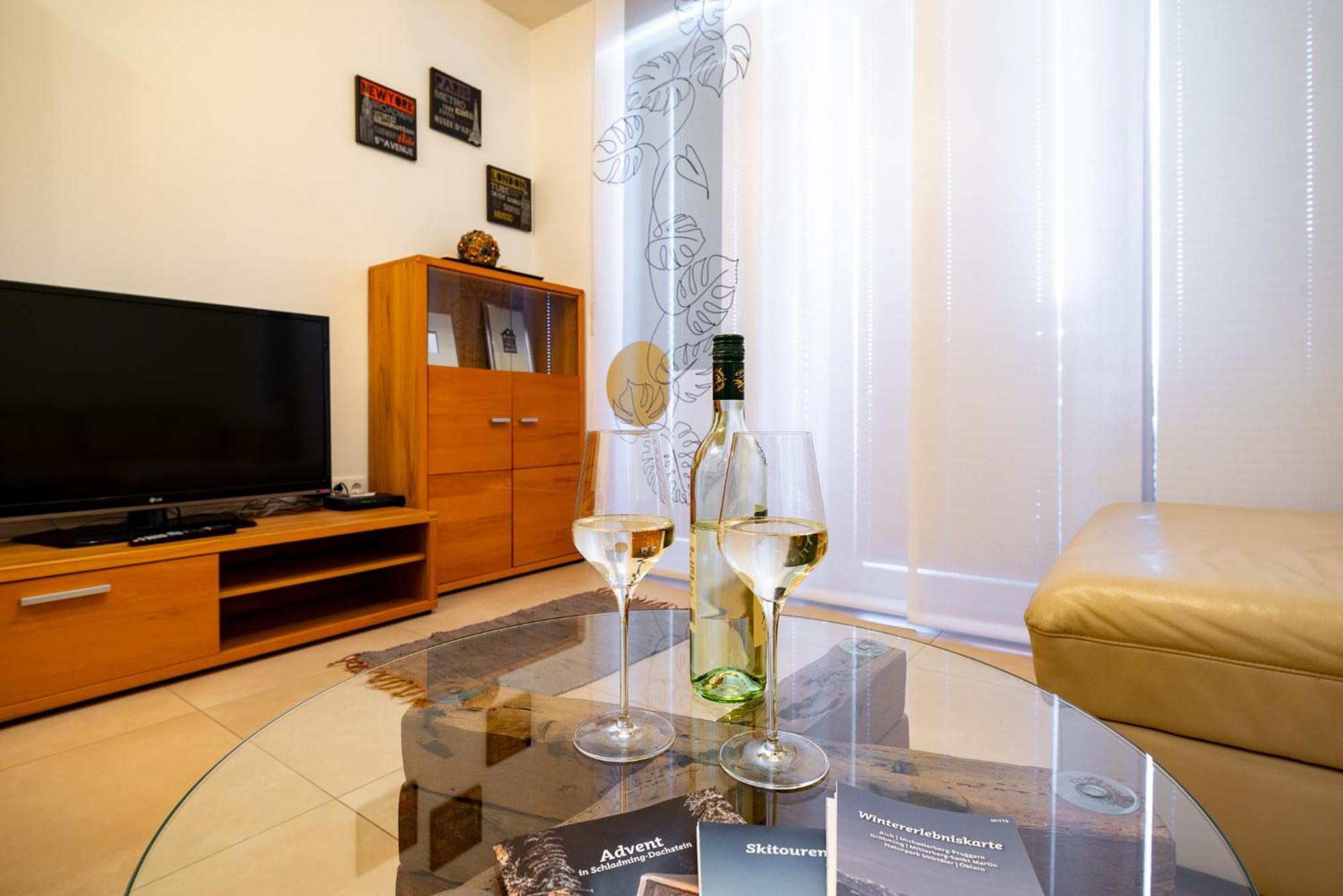 Appartement Klosterhuegel Haus im Ennstal Luaran gambar