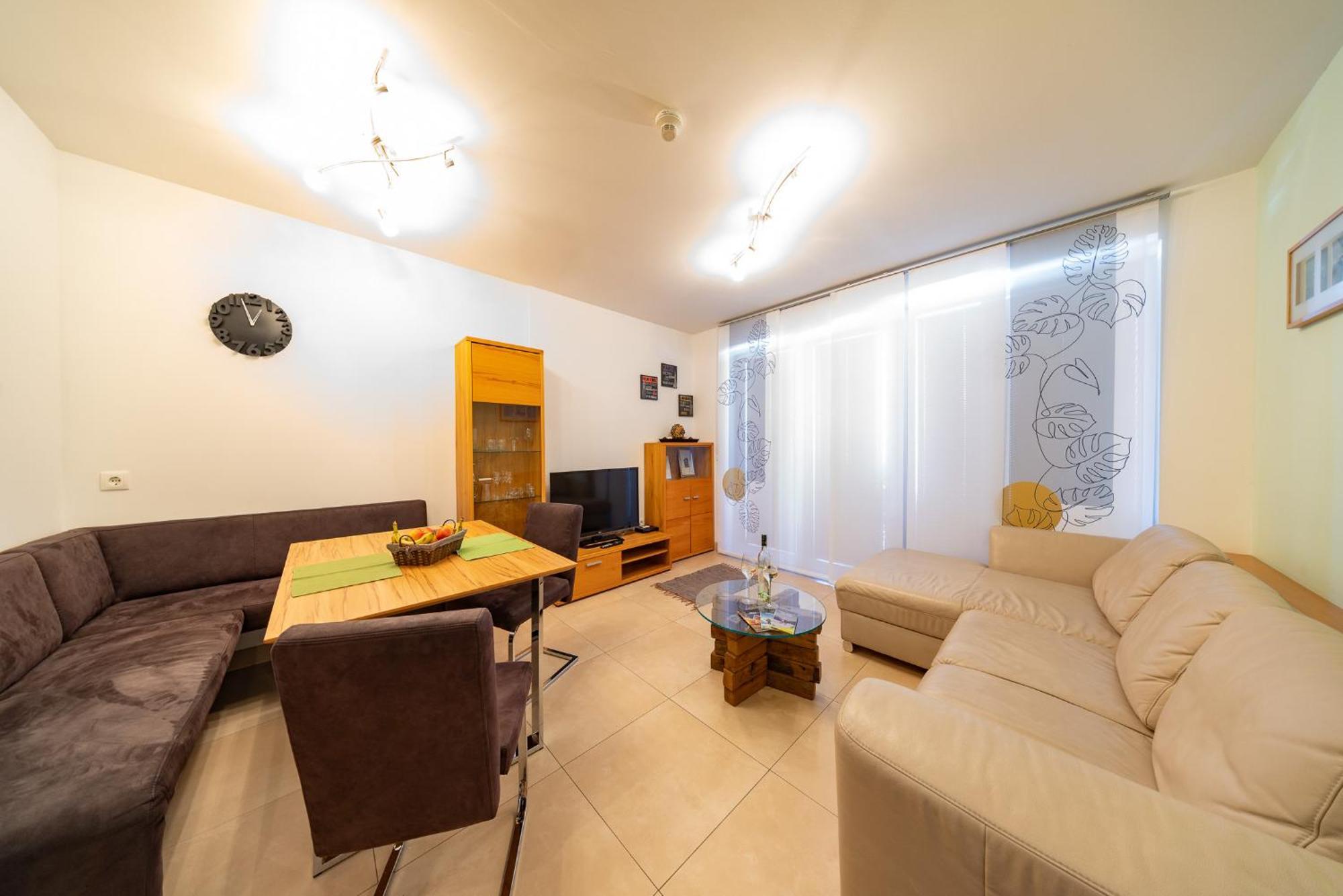 Appartement Klosterhuegel Haus im Ennstal Luaran gambar